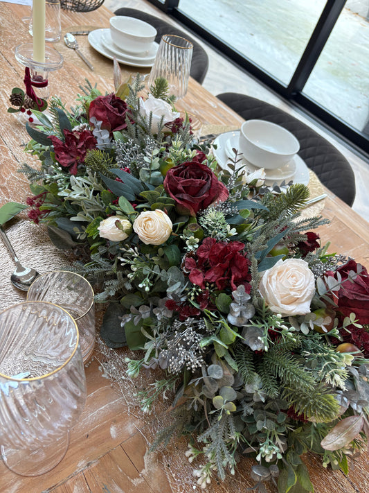 Cosy Christmas plus cream roses