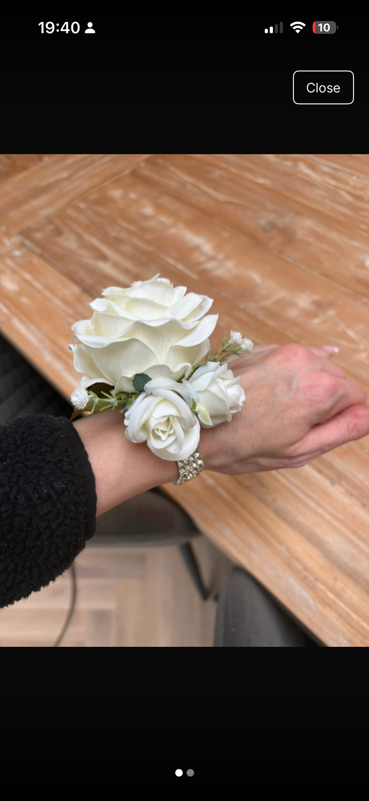 Wrist corsage