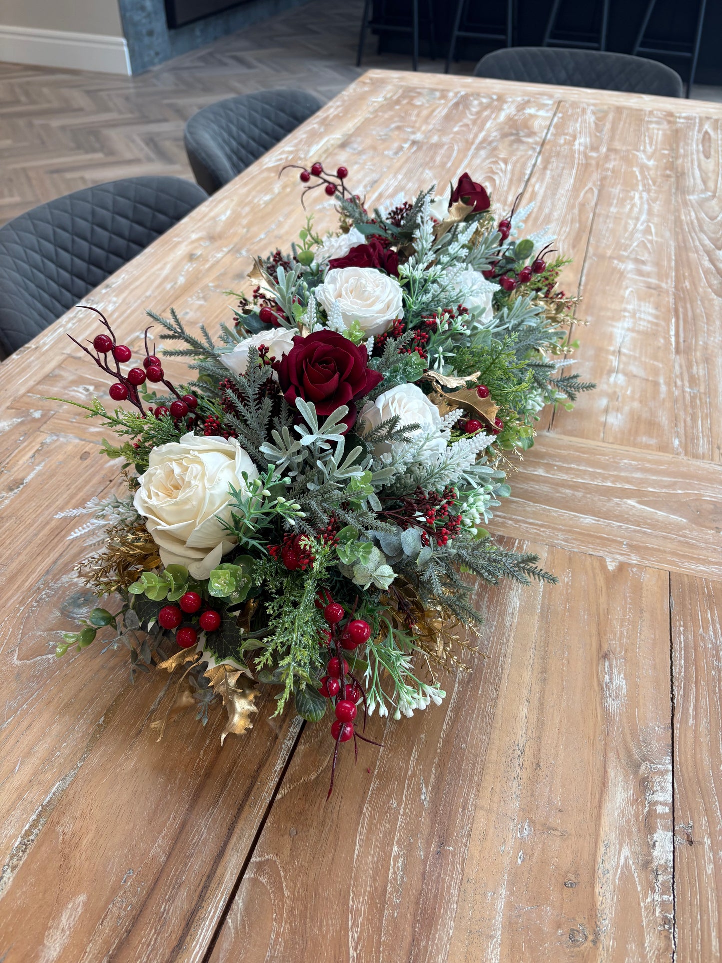 Red and Gold table centrepiece
